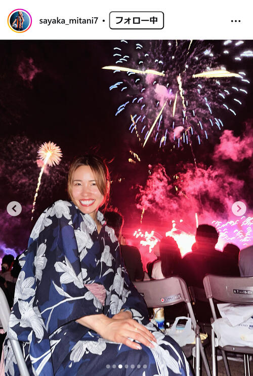 WEリーグ】「花火より綺麗」三谷沙也加、紺色あでやか浴衣姿を披露