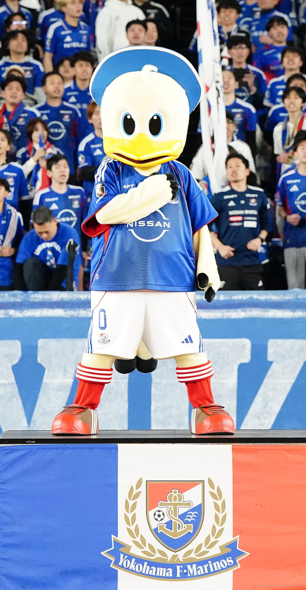 横浜マスコットのマリノス君（2026年2月撮影）