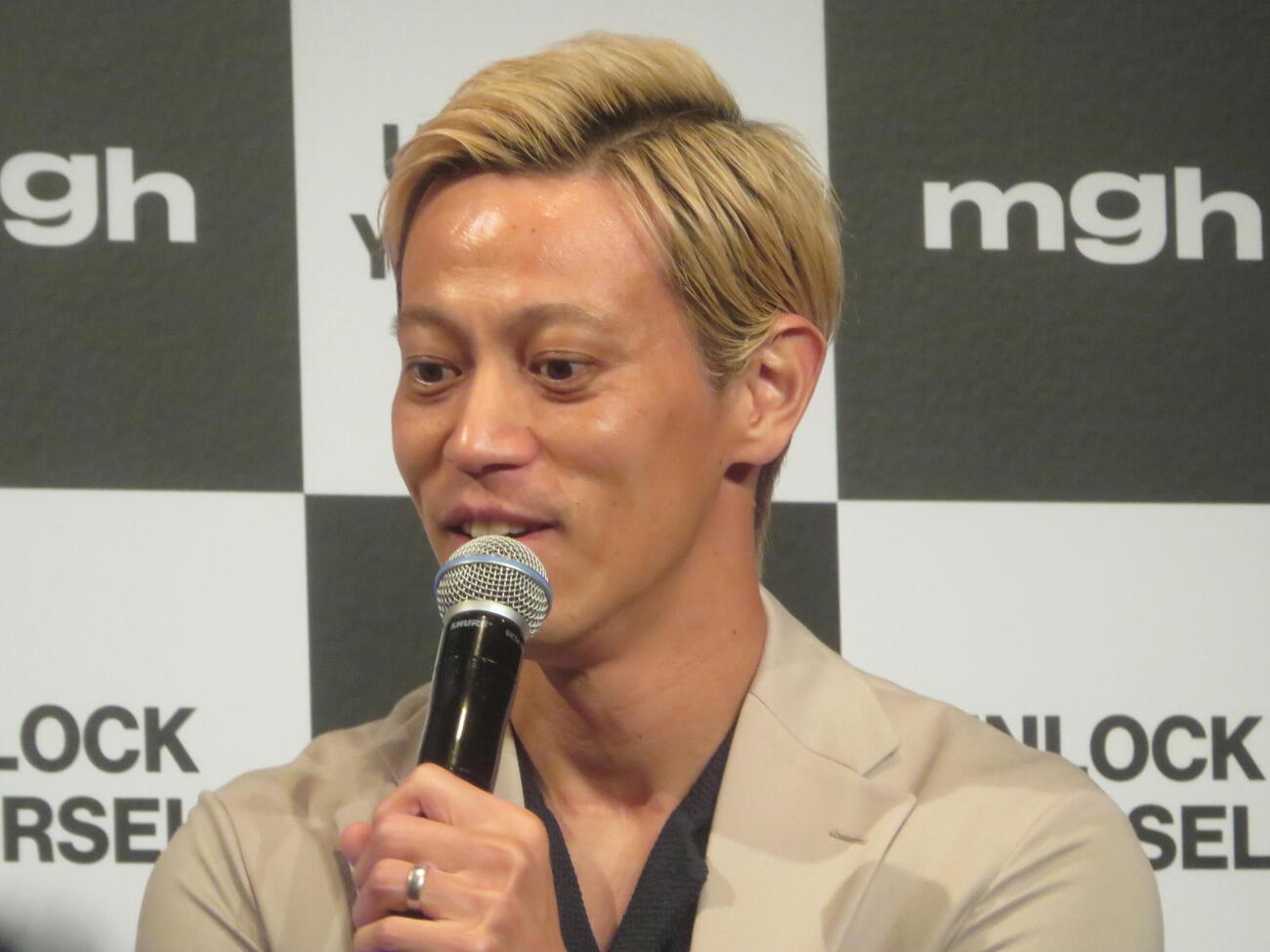 スポーツブランド「mgh」の全ラインアップ販売開始に伴うトークイベントに出席した本田圭佑