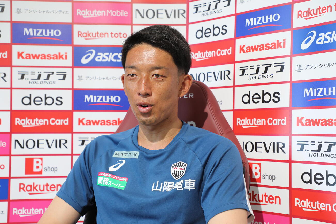 福岡戦に向けた前日取材に応じる神戸GK権田（C）VISSEL KOBE