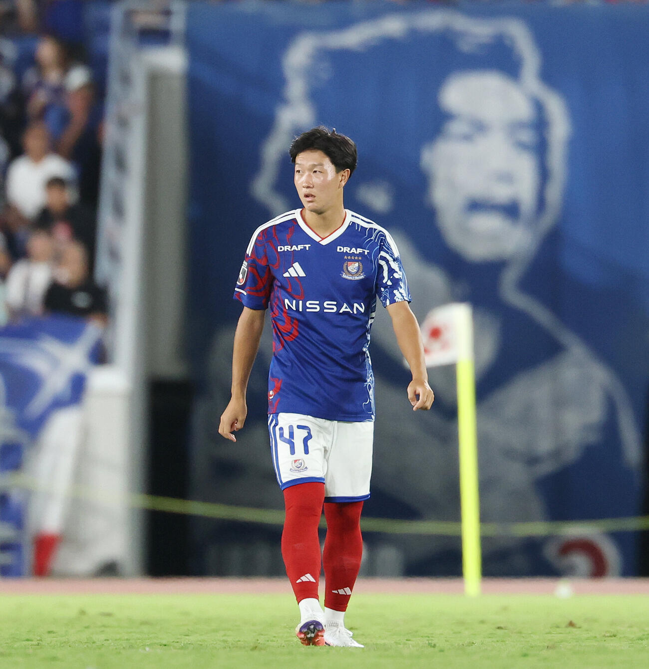 横浜対福島　後半、途中出場した横浜三井寺真（撮影・宮地輝）