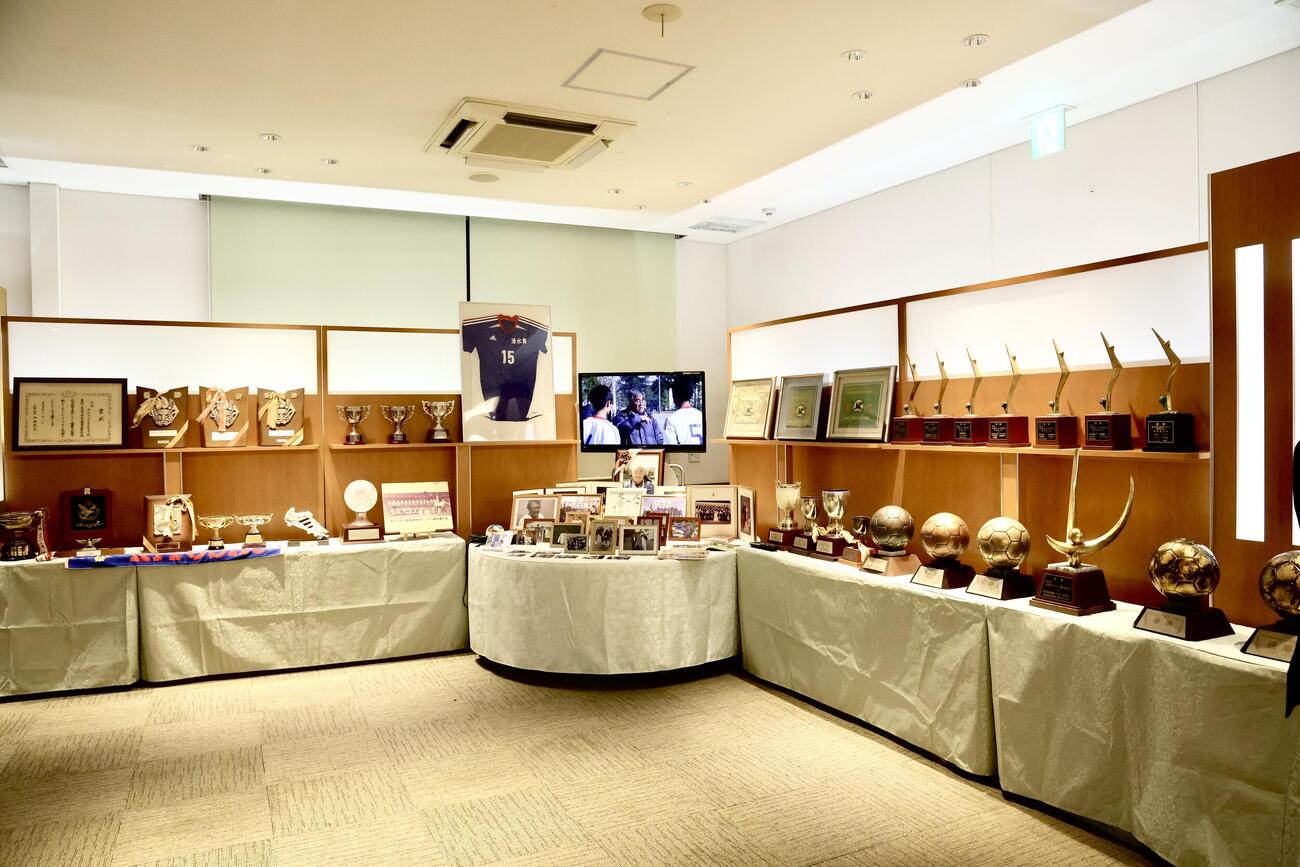 斎場に設置される展示物（撮影・河田真司）