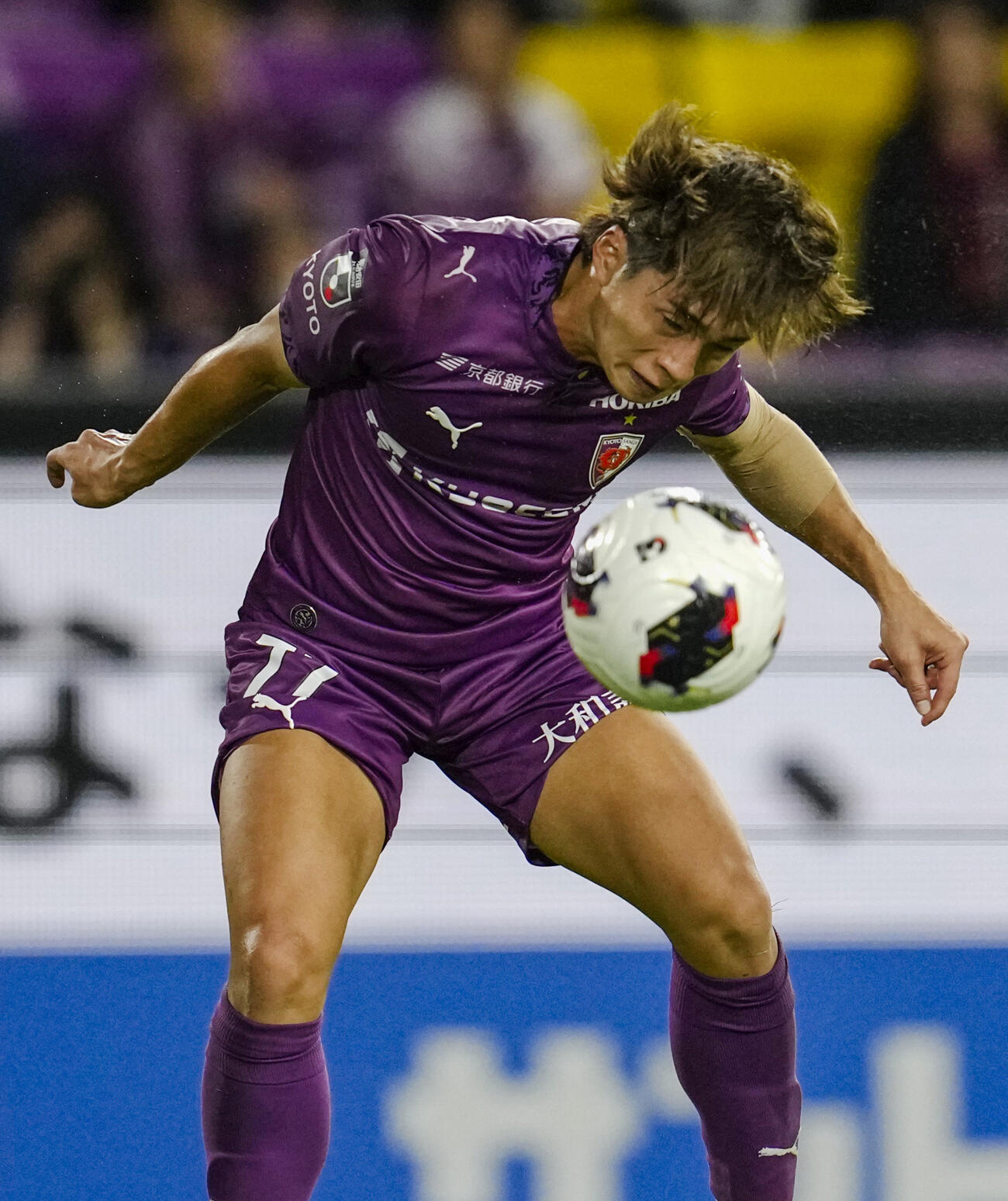 京都－鹿島　試合終了間際、同点ゴールを決める京都・新井＝サンガS（共同）