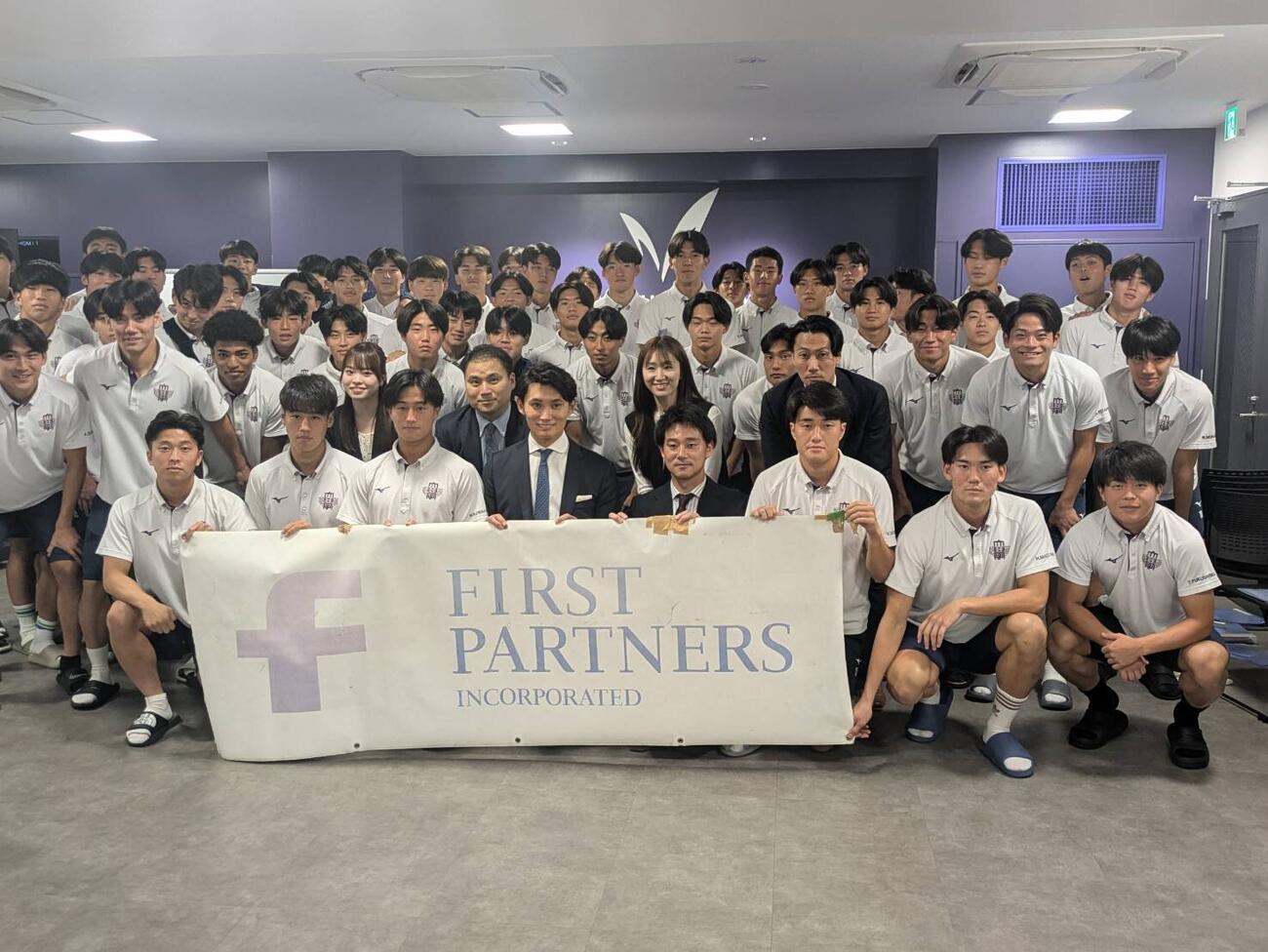 金融セミナーを受講した明大サッカー部
