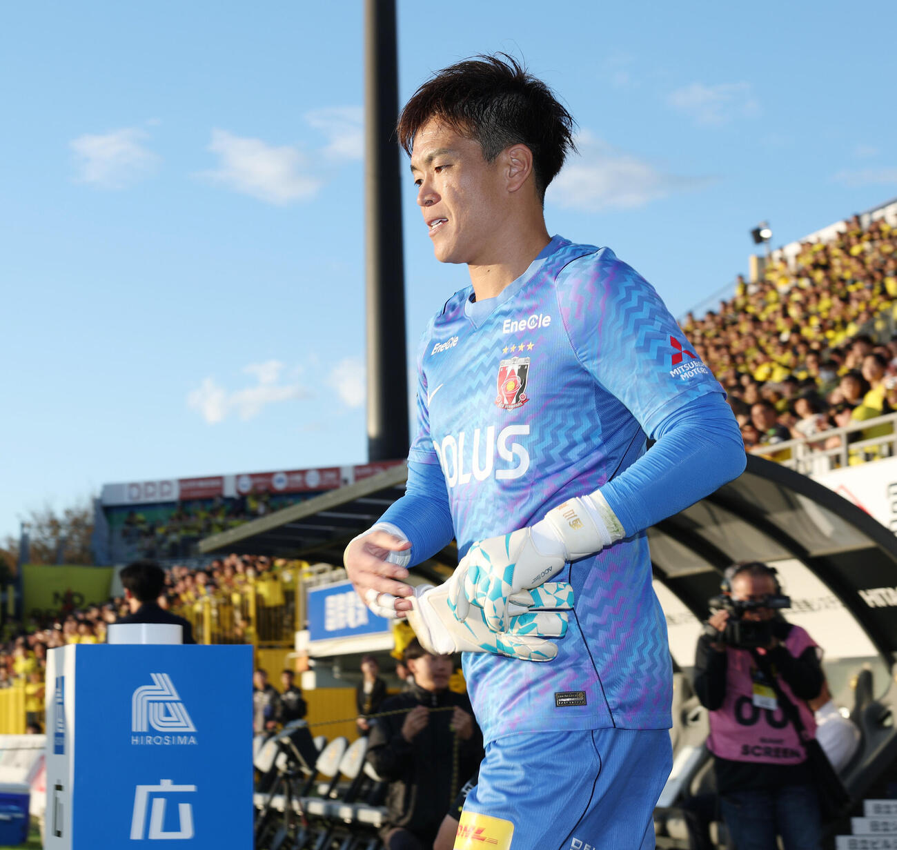 柏対浦和　遠藤保仁氏に並ぶJ1最多672試合目に出場する浦和GK西川周作（撮影・宮地輝）