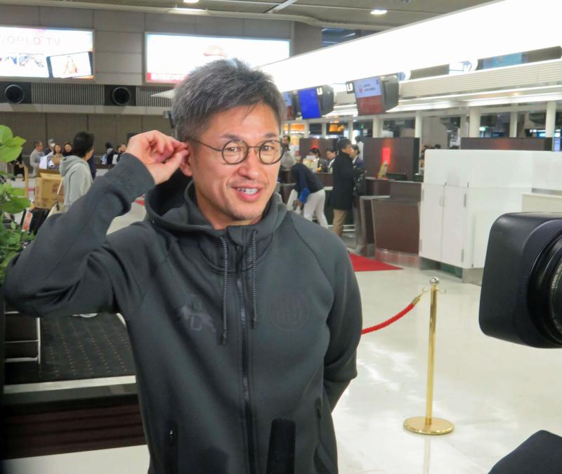 カズ50歳現役、11時11分横浜FCと契約更新 - J2 : 日刊スポーツ