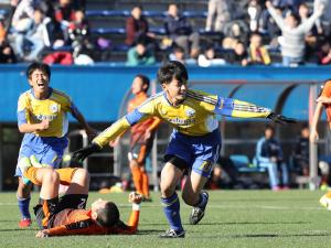 鹿島学園逆転 世界2位鹿島から勇気もらい上田2発 - サッカー : 日刊
