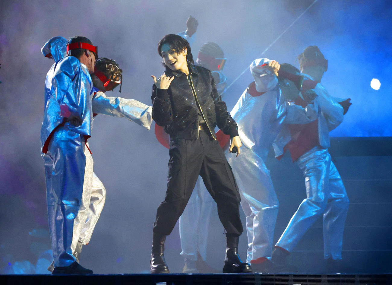 開幕セレモニーに登場したBTSのJUNGKOOK（共同）
