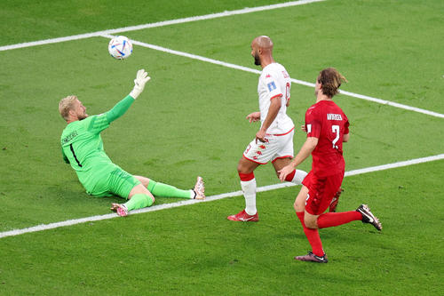 W杯】好セーブ連発デンマークGKシュマイケルに「お父さんの力じゃない