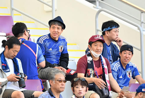 ｗ杯 勝村政信１泊４日 幸せな地獄 で見届けた２大会連続の歴史的勝利 大杉漣さん遺影携え カタール22 日刊スポーツ