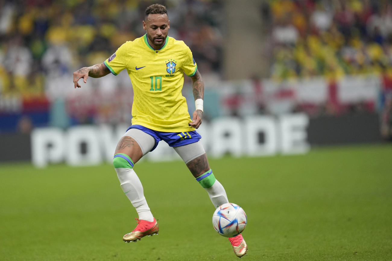 FIFAワールドカップ（W杯）カタール大会　1次リーグG組　セルビア戦に出場するブラジル・ネイマール（AP）