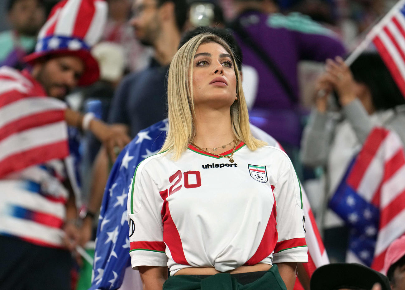 イラン対米国　応援するイランサポーター（撮影・パオロ　ヌッチ）