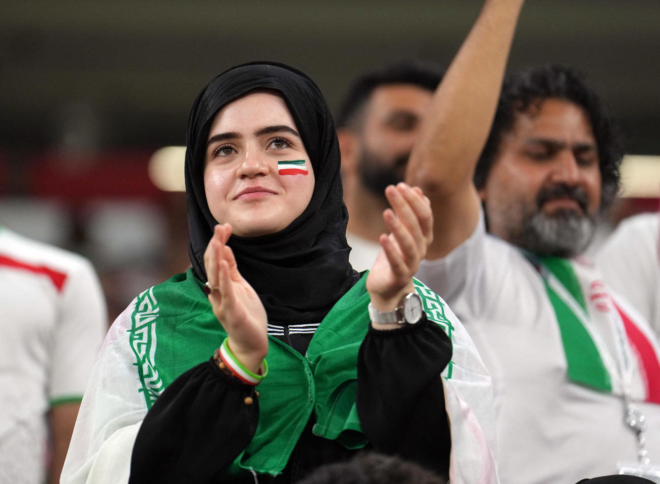 イラン対米国　応援するイランサポーター（撮影・パオロ　ヌッチ）