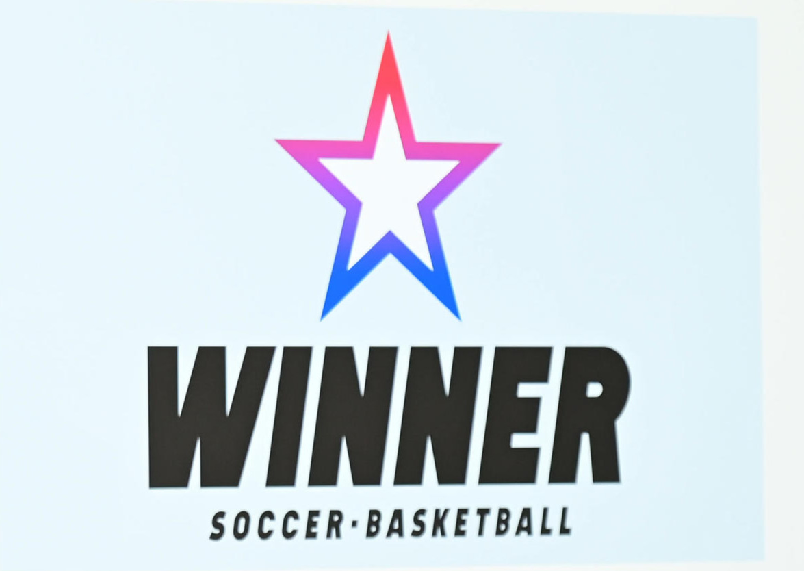 予想くじ「WINNER」のロゴ（2022年9月26日撮影）