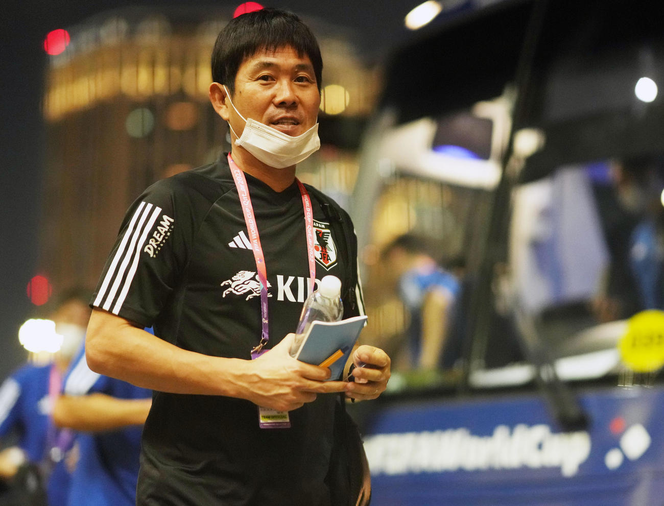 サッカー日本代表練習　W杯カタール大会関連　練習を終え宿舎へ戻る森保一監督（2022年11月14日撮影）