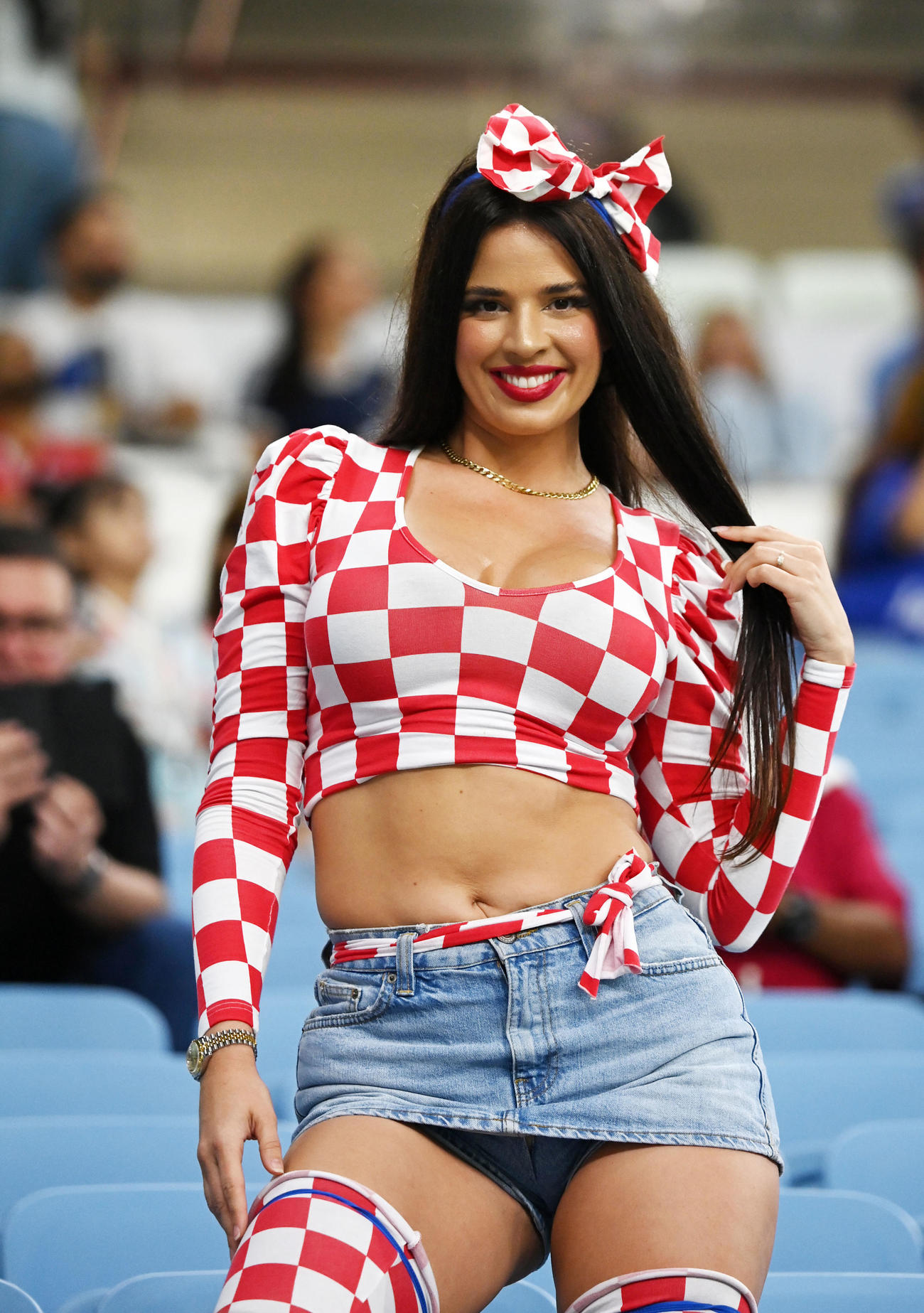 日本対クロアチア　試合前、笑顔を見せるクロアチアサポーターのイワナ・ノールさん（撮影・横山健太）