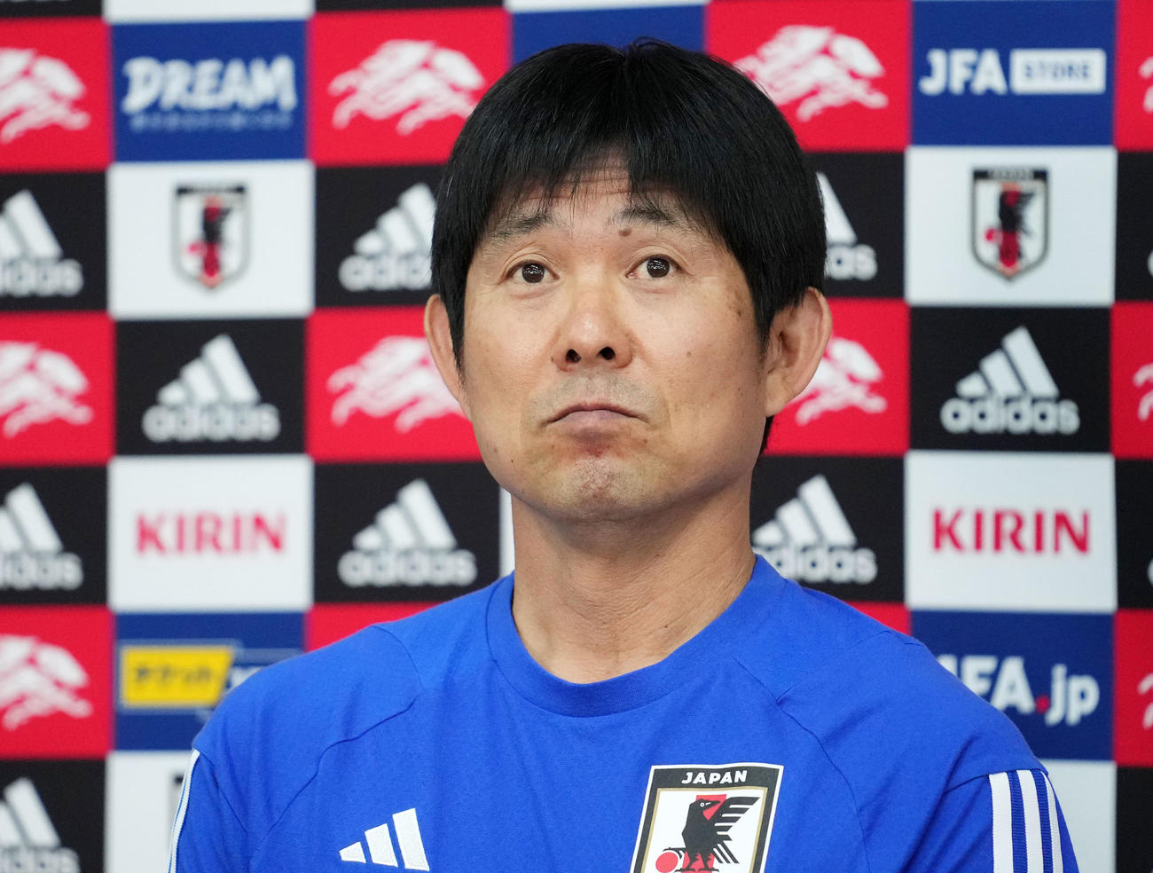 クロアチア戦から一夜明け、取材に応じる森保監督（撮影・横山健太）