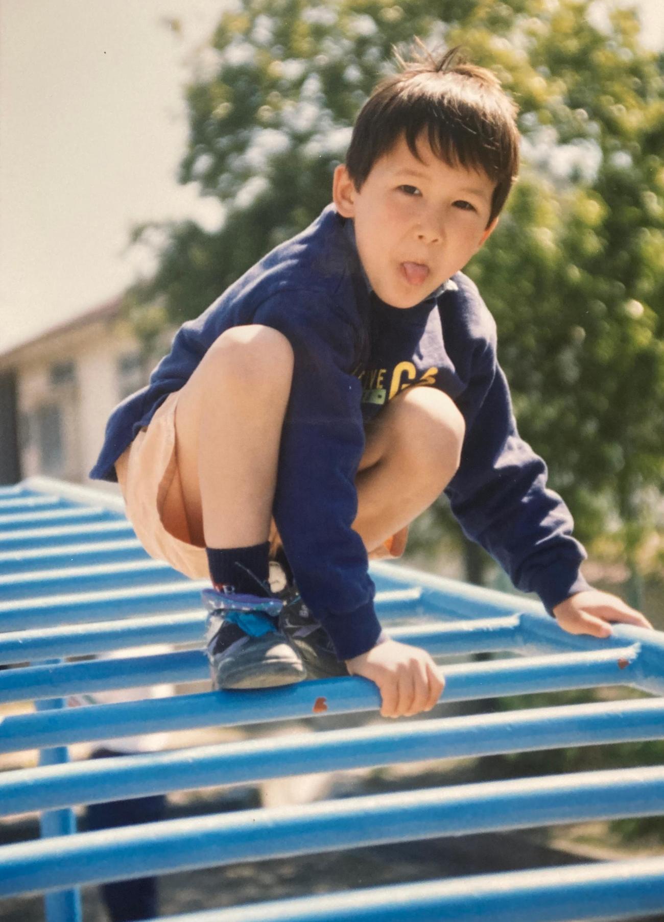 幼少期の日本代表GKシュミット・ダニエル（家族提供）