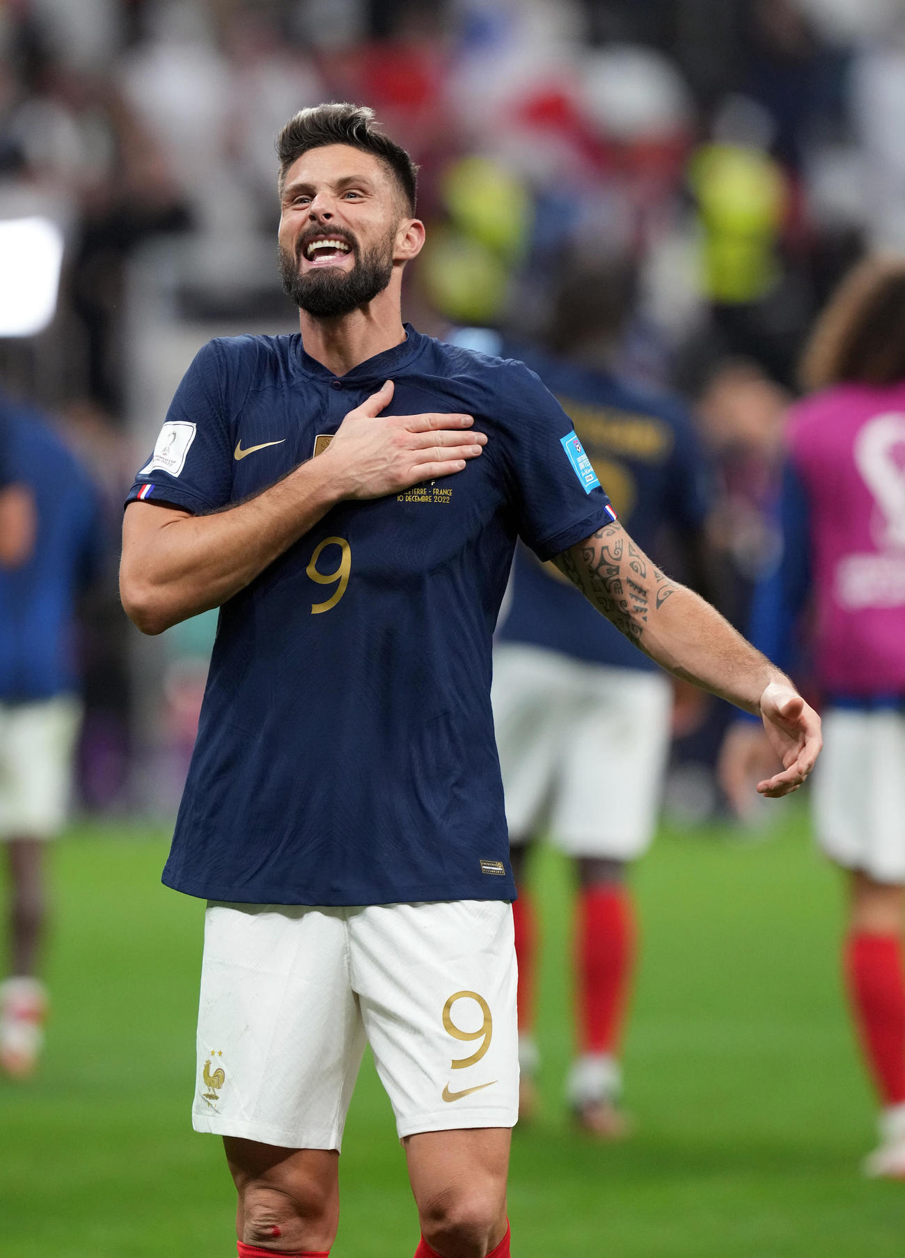 イングランド対フランス　イングランドに勝利し、喜ぶフランス・ジルー（撮影・パオロ　ヌッチ）