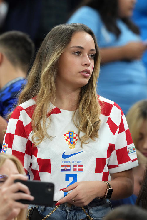アルゼンチン対クロアチア　アルゼンチン対クロアチア　クロアチア・サポーター（撮影・パオロ　ヌッチ）