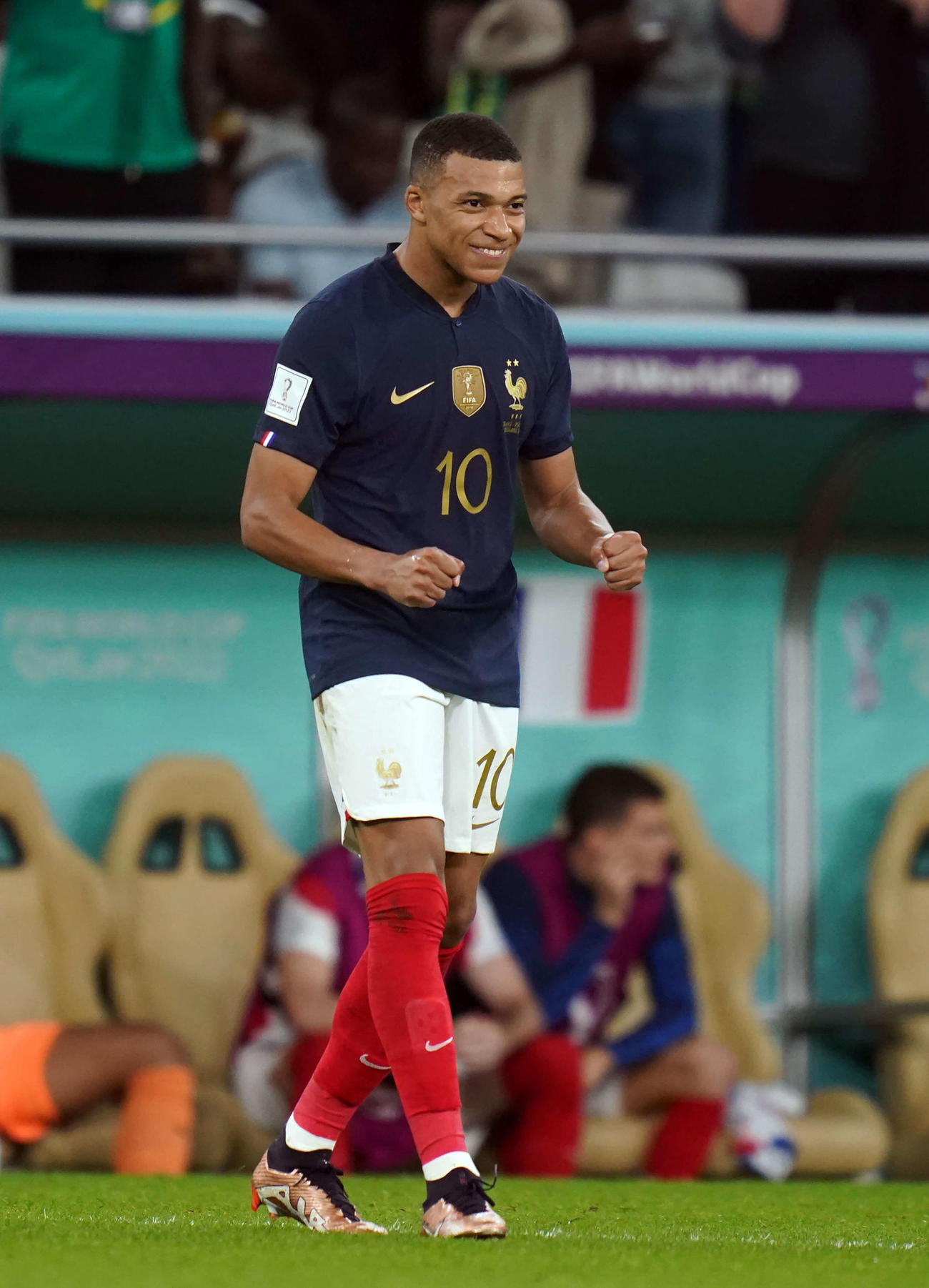 フランス対ポーランド　後半、追加点を決めるフランスのエムバペ（撮影・パオロ　ヌッチ）