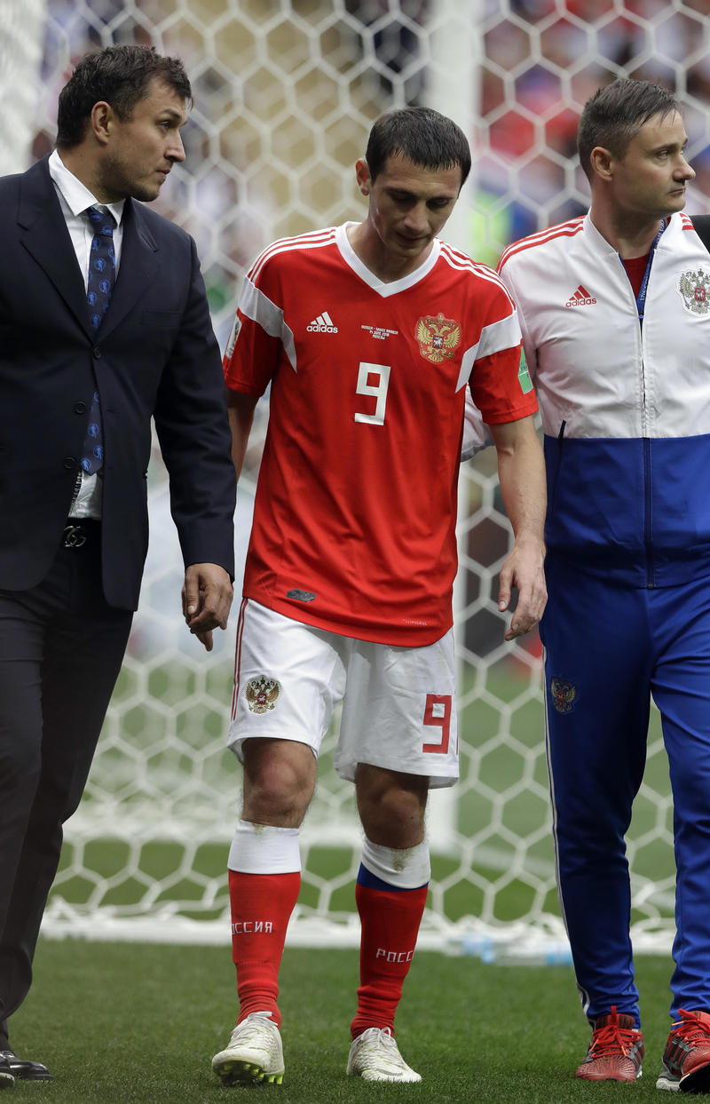 ロシア司令塔ジャゴエフは重傷か 監督は離脱示唆 海外サッカー 日刊スポーツ