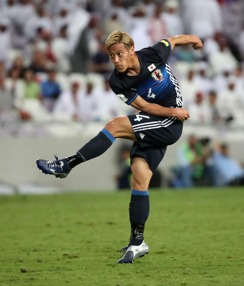 本田圭佑が持論展開 貴重なのは素人の率直な意見 海外サッカー写真ニュース 日刊スポーツ