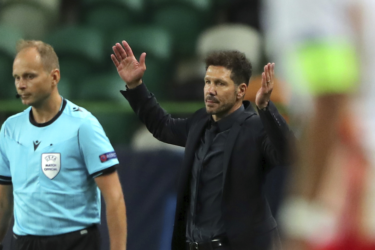 試合終了直前のAマドリードのシメオネ監督（AP）