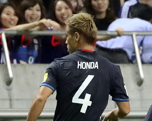 本田の背番号は4 ポルティモネンセ入団会見 - 海外サッカー : 日刊