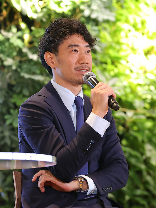 香川真司がシントトロイデン入団会見「やはりヨーロッパでチャレンジ