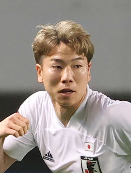 浅野拓磨ボーフム戦中断 打ち切り 観客投げたビールカップが副審の後頭部直撃 犯人 特定へ ブンデスリーガ 日刊スポーツ