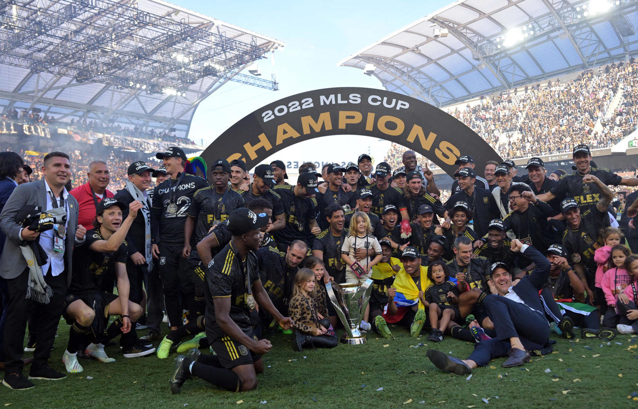 優勝を決めて喜ぶロサンゼルスFCの選手たち（USA TODAY Sports＝ロイター）

