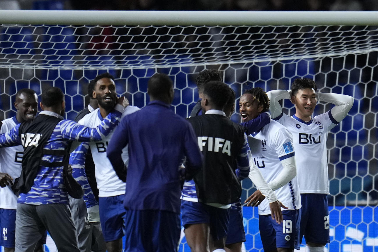 決勝進出を喜ぶアルヒラルの選手たち（AP）