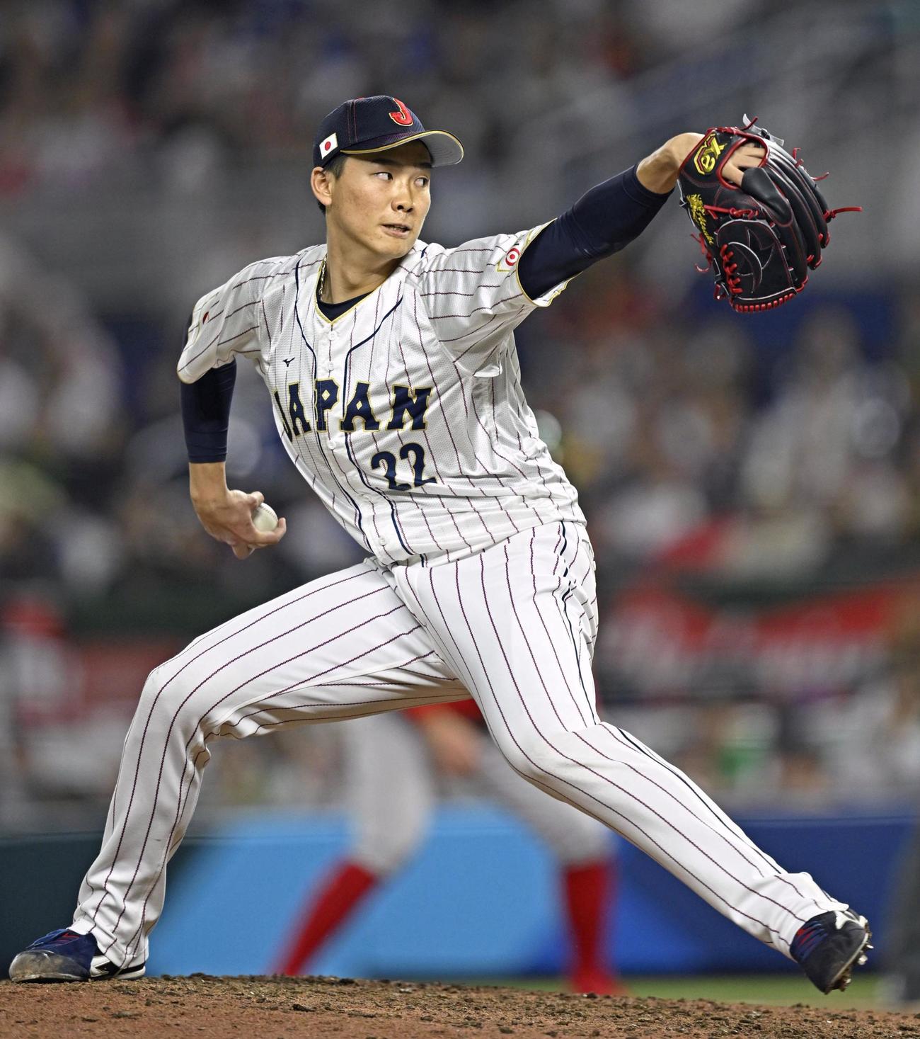 8回途中から登板した湯浅（共同）