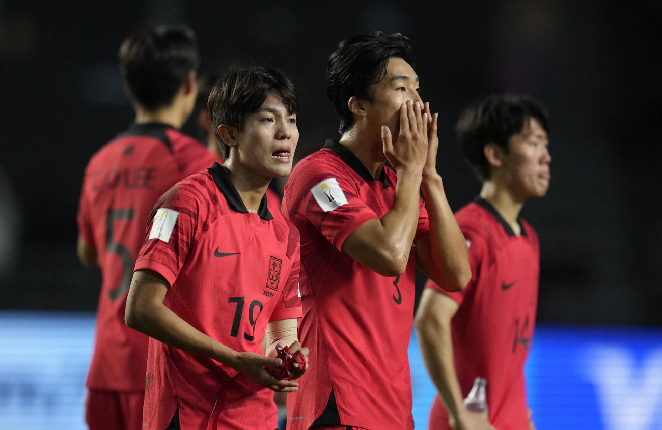 U－20W杯準決勝、韓国対イタリア　敗れた韓国の選手ら（AP）