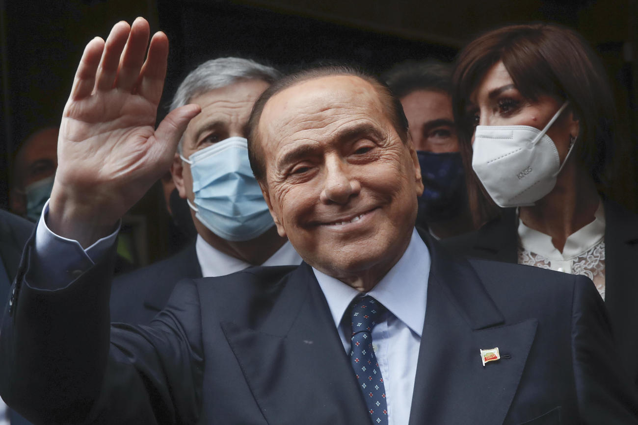 イタリアのベルルスコーニ元首相（AP)
