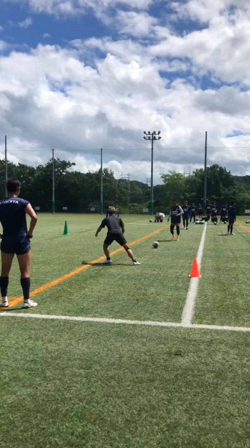 本田圭佑が参加したカマタマーレ讃岐の練習の様子（カマタマーレ讃岐の公式Xから）