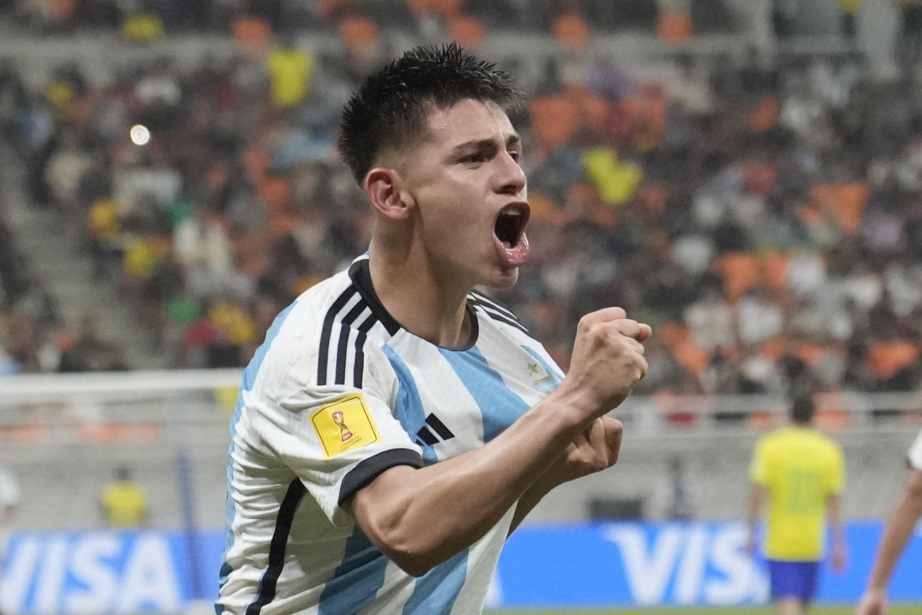 U－17W杯　ブラジルとの準々決勝、ゴールを決めて喜ぶアルゼンチン・エチェベリ（AP）