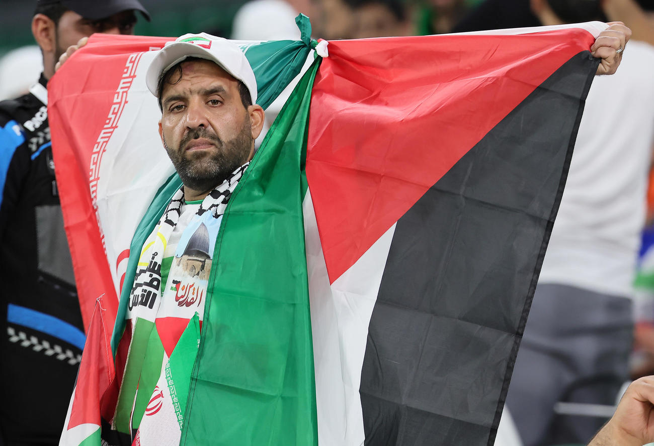 イラン対パレスチナ　パレスチナのサポーター（撮影・足立雅史）
