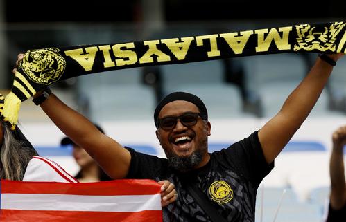 マレーシアサポーター（ロイター）