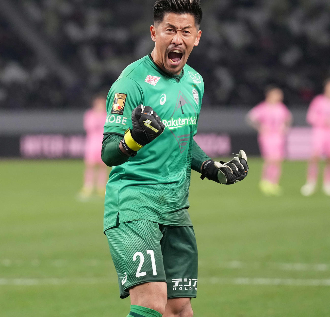 インテル・マイアミ対神戸　PK戦でガッツポーズの神戸GK新井（撮影・井上学）
