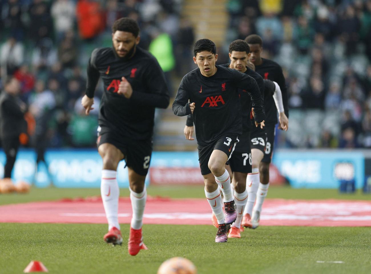 試合前の遠藤（ロイター）