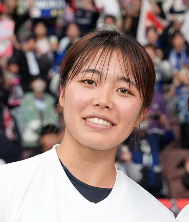 谷川萌々子（2024年撮影）
