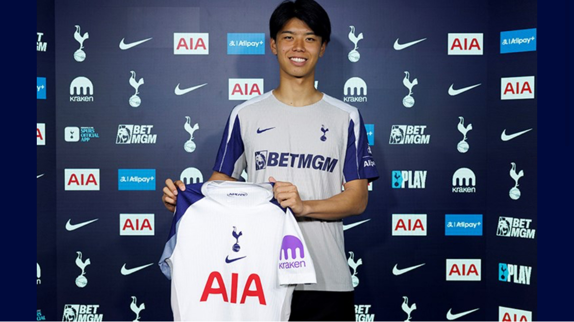 トットナムの公式サイトから