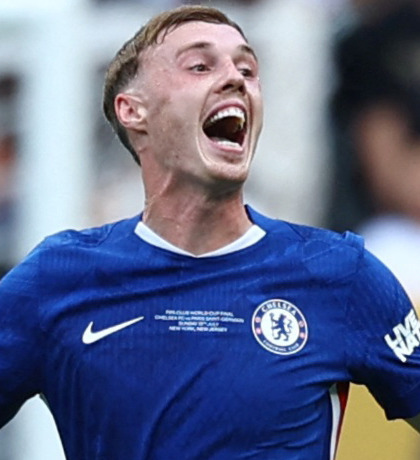 優勝を喜ぶチェルシーのコール・パーマー（ロイター）