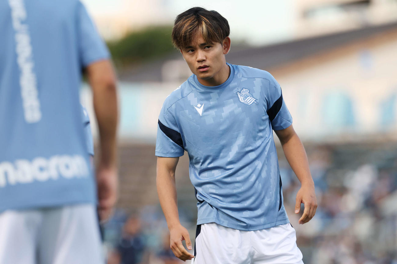 Rソシエダード対横浜FC　試合前、ウオーミングアップするRソシエダード久保（撮影・宮地輝）