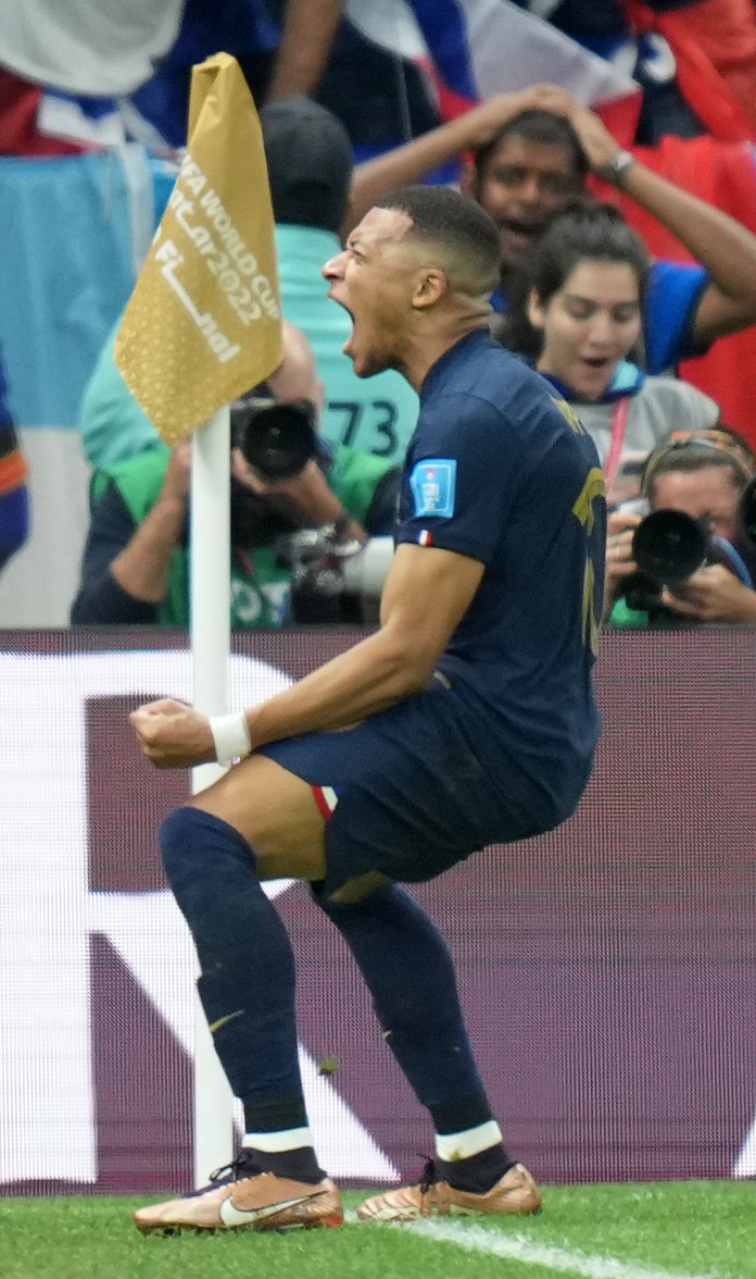 22年W杯カタール大会決勝　アルゼンチン対フランス　後半、同点ゴールを決め歓喜するフランス代表エムバペ