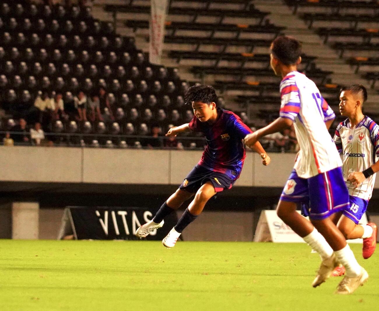 U－12ジュニアサッカーワールドチャレンジ2026決勝で先制点を挙げたFCバルセロナU－12のMF西山芯太