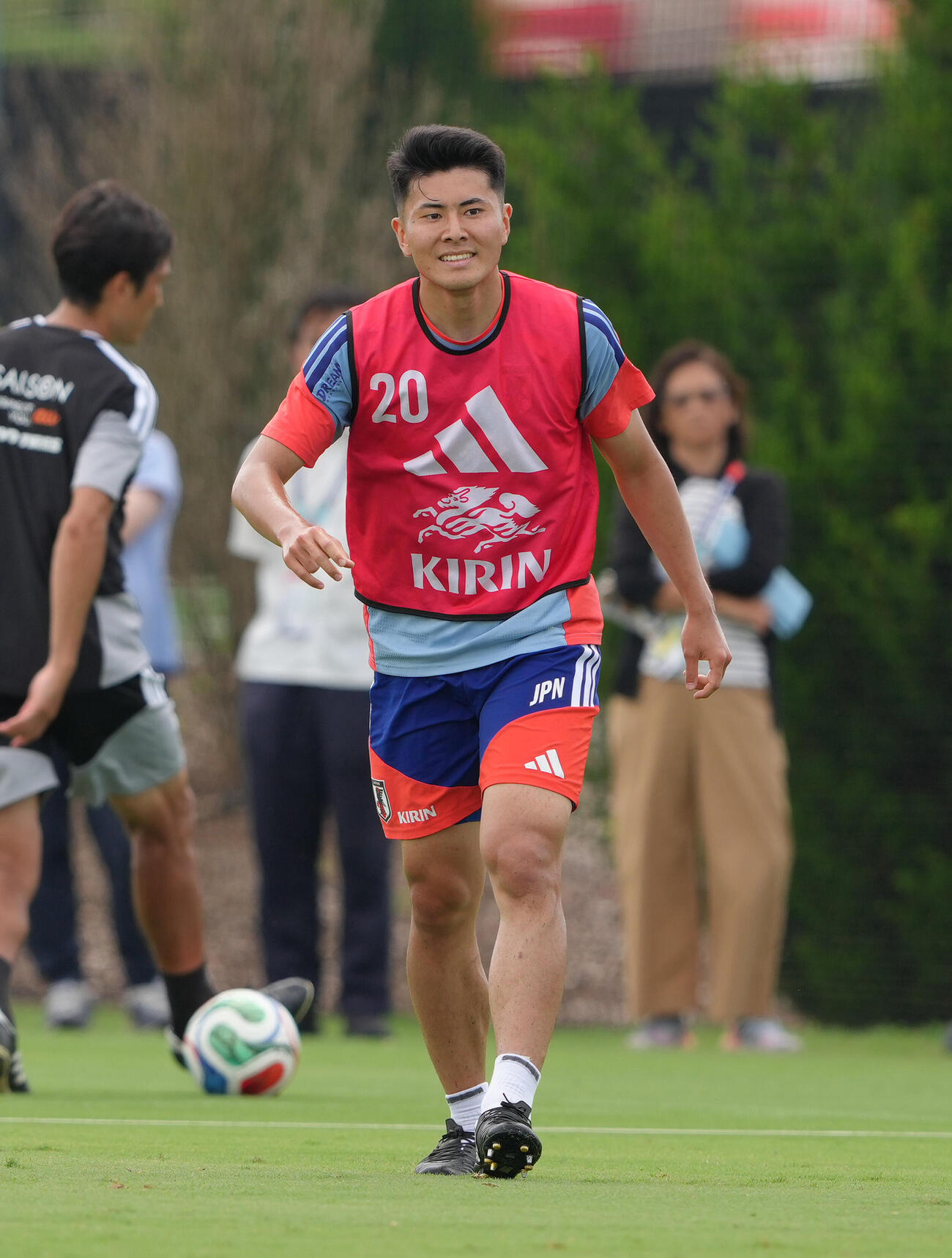鈴木淳之介（2026年6月撮影）