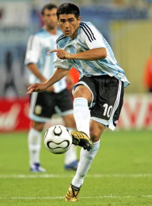 元アルゼンチン代表リケルメ氏シャペコエンセ加入も - 海外サッカー